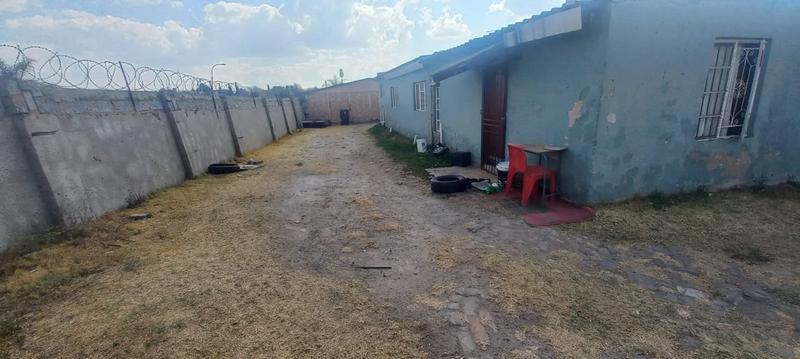 15 Bedroom Property for Sale in Rhodesfield Gauteng