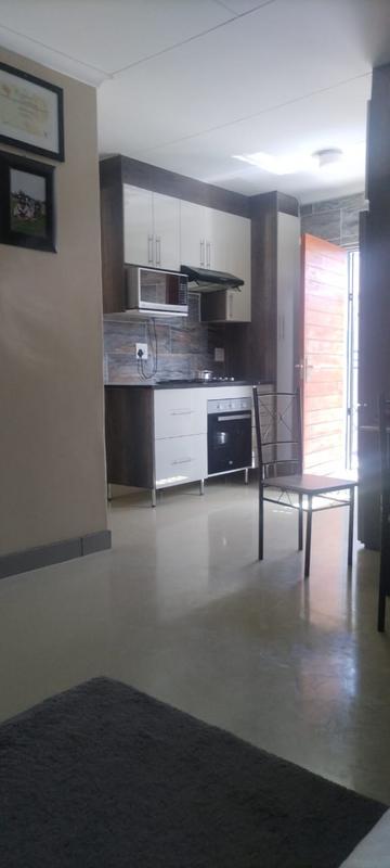 3 Bedroom Property for Sale in Clayville Gauteng