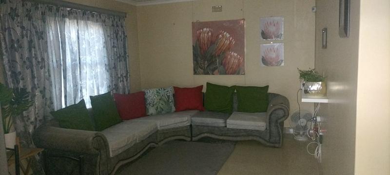 3 Bedroom Property for Sale in Clayville Gauteng