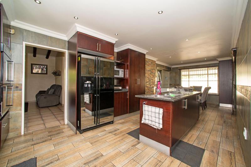 3 Bedroom Property for Sale in Croydon Gauteng