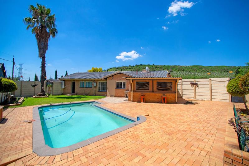 3 Bedroom Property for Sale in Croydon Gauteng