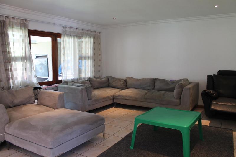 3 Bedroom Property for Sale in Greenstone Hill Gauteng