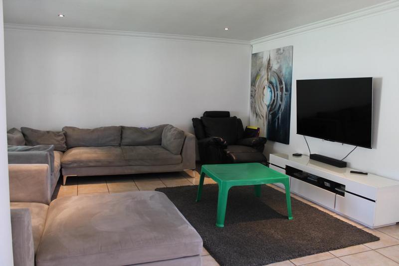 3 Bedroom Property for Sale in Greenstone Hill Gauteng