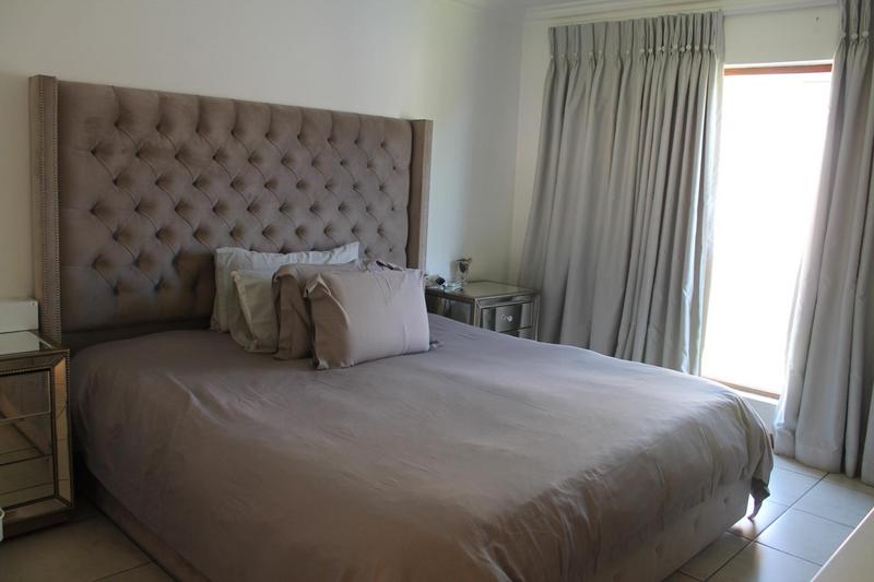 3 Bedroom Property for Sale in Greenstone Hill Gauteng