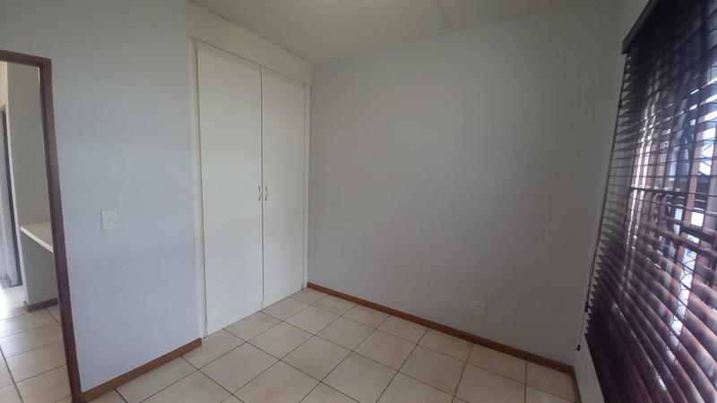 2 Bedroom Property for Sale in Greenstone Hill Gauteng