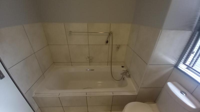 2 Bedroom Property for Sale in Greenstone Hill Gauteng