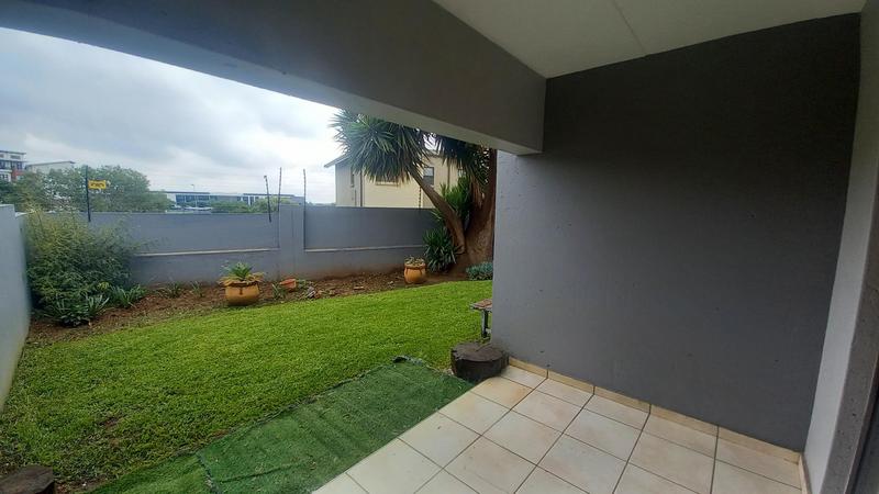 2 Bedroom Property for Sale in Greenstone Hill Gauteng