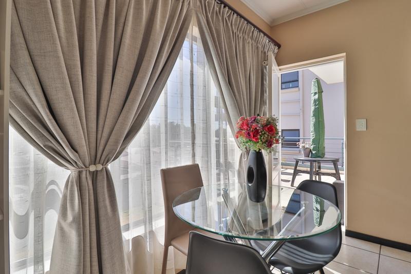 2 Bedroom Property for Sale in Greenstone Hill Gauteng