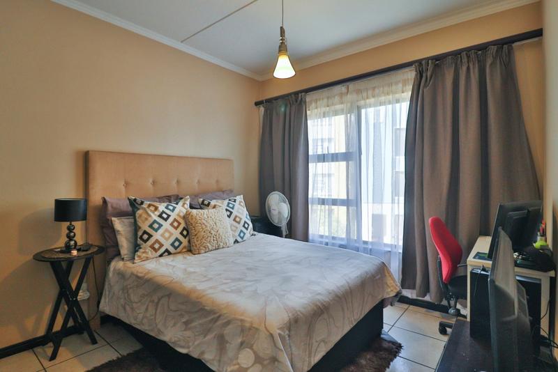 2 Bedroom Property for Sale in Greenstone Hill Gauteng