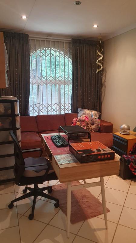 6 Bedroom Property for Sale in Morning Hill Gauteng