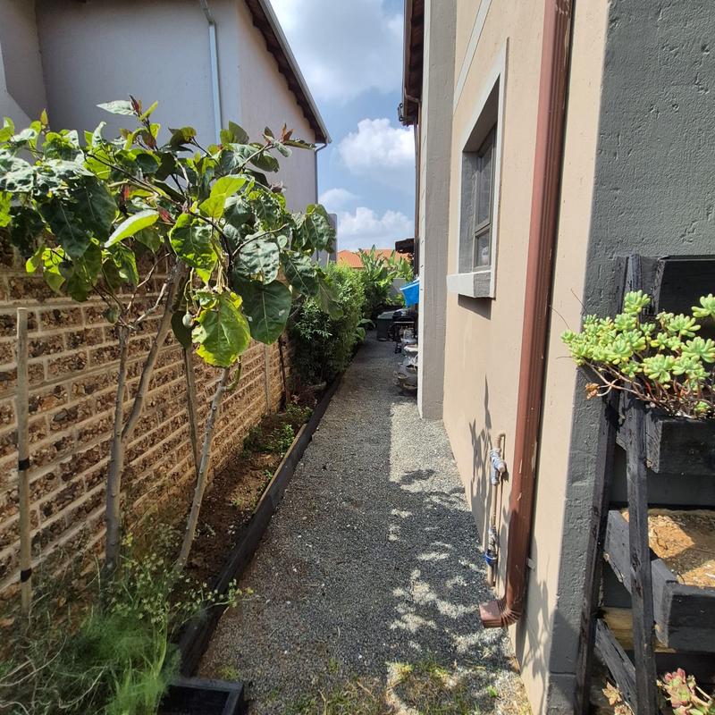 3 Bedroom Property for Sale in Parkrand Gauteng