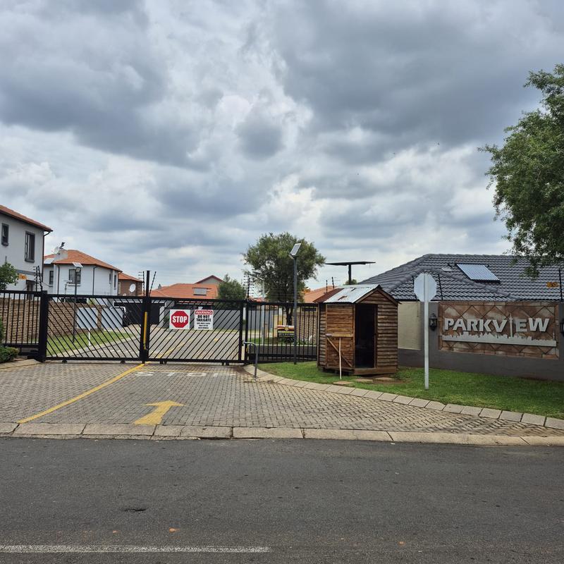 3 Bedroom Property for Sale in Parkrand Gauteng