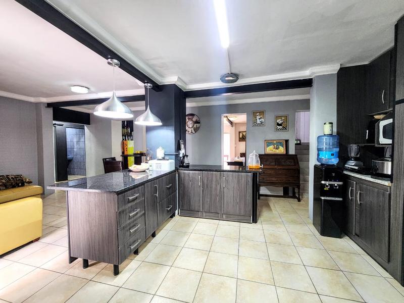 6 Bedroom Property for Sale in Montana Park Gauteng