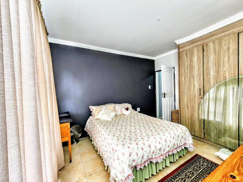 6 Bedroom Property for Sale in Montana Park Gauteng
