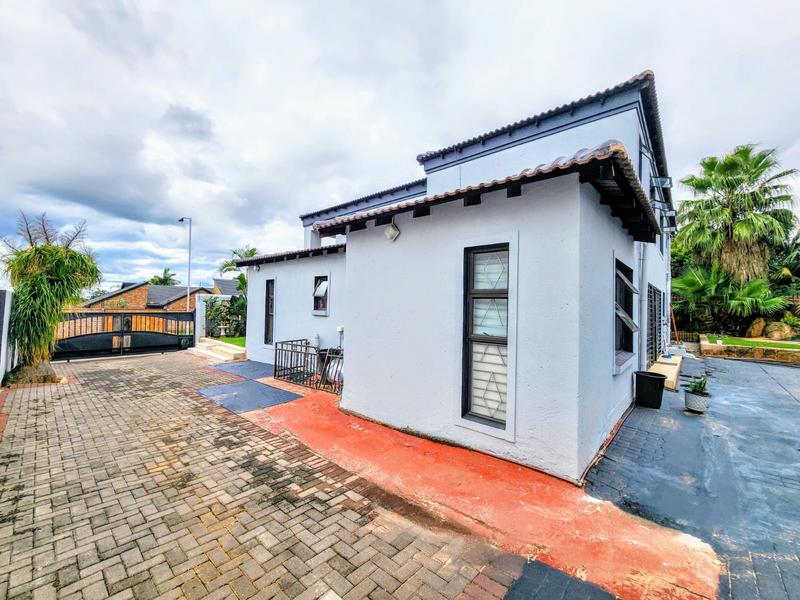 6 Bedroom Property for Sale in Montana Park Gauteng