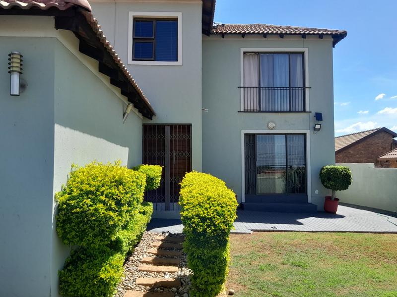 4 Bedroom Property for Sale in Atteridgeville Gauteng