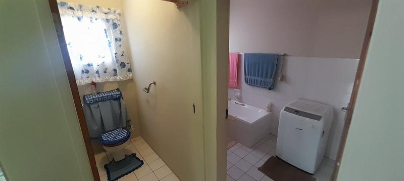 5 Bedroom Property for Sale in Mountain View Gauteng