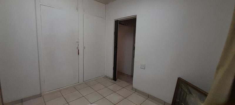 5 Bedroom Property for Sale in Mountain View Gauteng