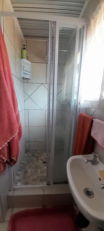 5 Bedroom Property for Sale in Mountain View Gauteng