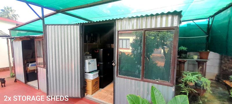 5 Bedroom Property for Sale in Mountain View Gauteng