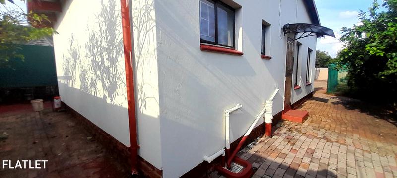 5 Bedroom Property for Sale in Mountain View Gauteng