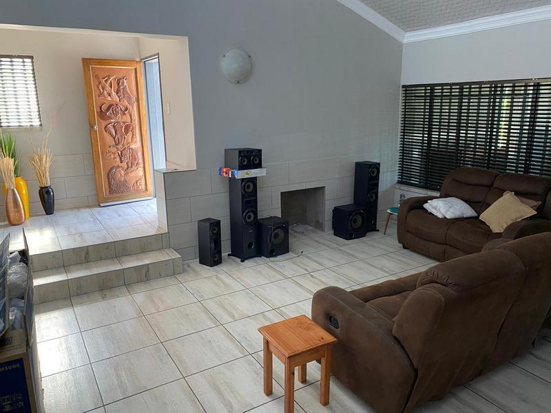 3 Bedroom Property for Sale in Pretoria Gardens Gauteng