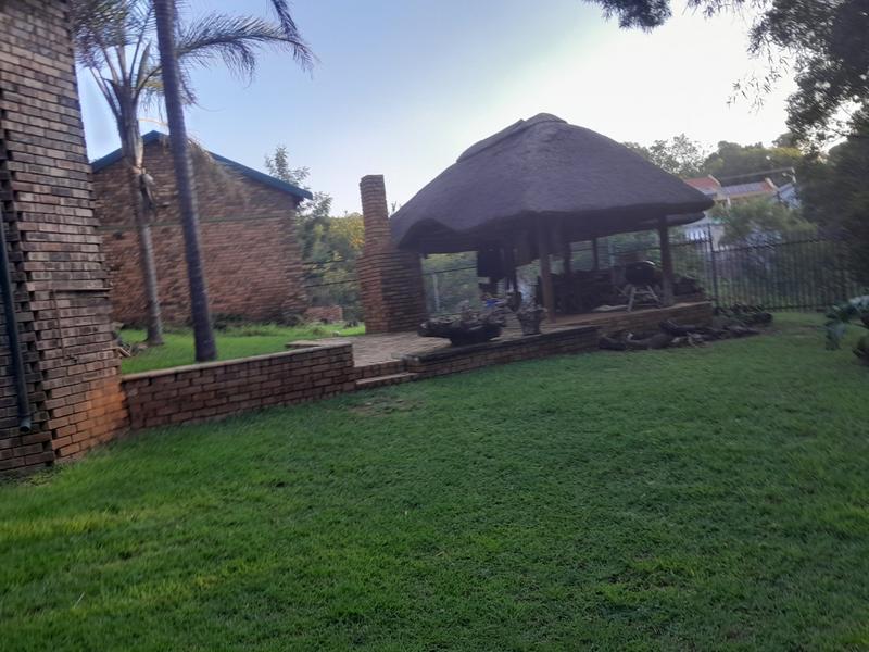 3 Bedroom Property for Sale in Val de Grace Gauteng