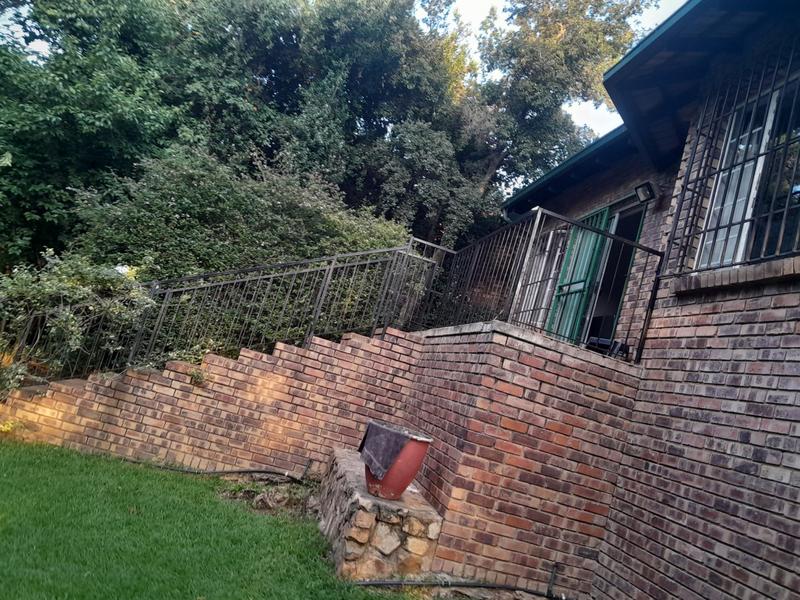 3 Bedroom Property for Sale in Val de Grace Gauteng