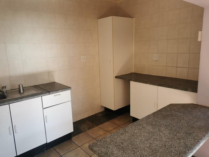 3 Bedroom Property for Sale in Selcourt Gauteng