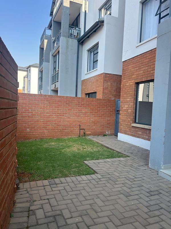 3 Bedroom Property for Sale in Lombardy Estate Gauteng