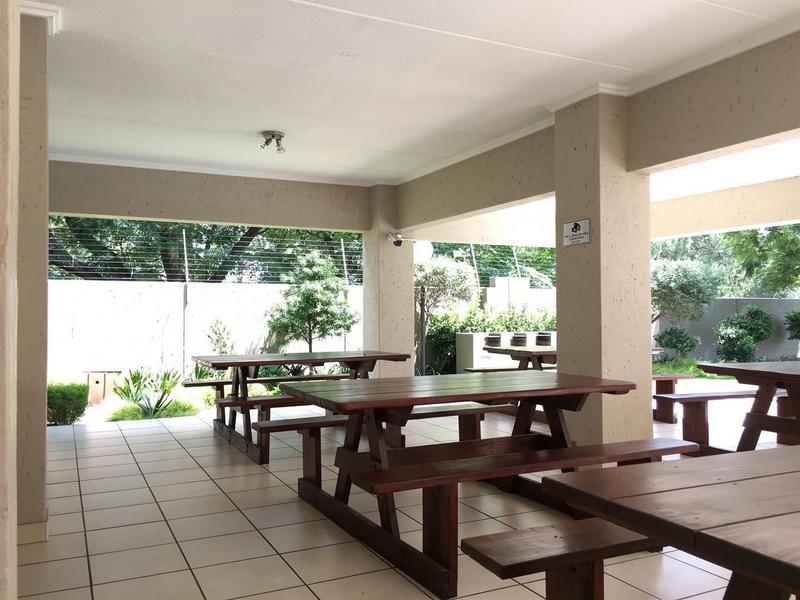1 Bedroom Property for Sale in Bryanston Gauteng