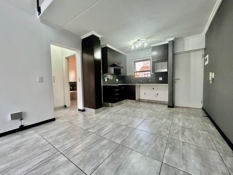1 Bedroom Property for Sale in Bryanston Gauteng