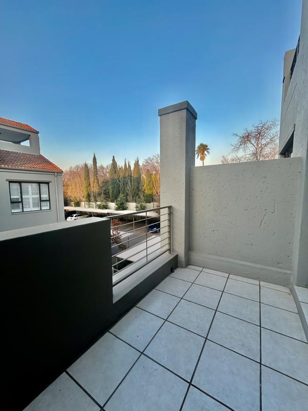 1 Bedroom Property for Sale in Bryanston Gauteng
