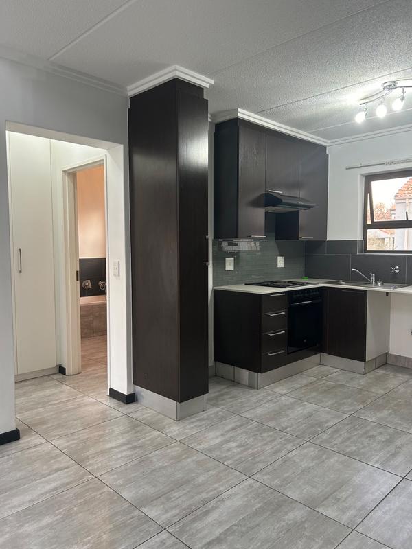 1 Bedroom Property for Sale in Bryanston Gauteng