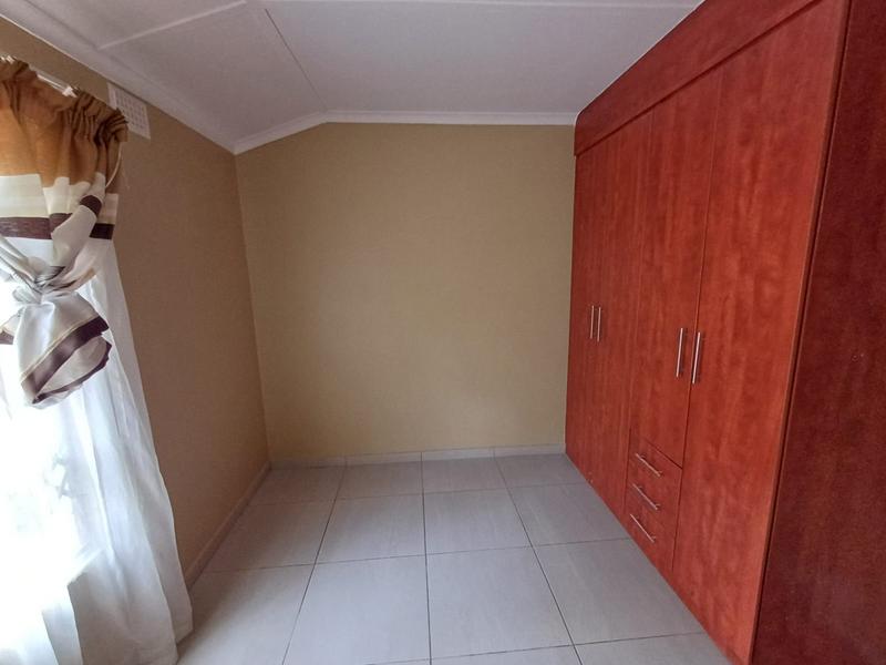 To Let 3 Bedroom Property for Rent in Danville Gauteng