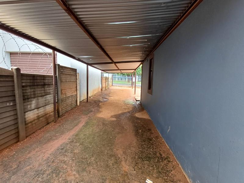 To Let 3 Bedroom Property for Rent in Danville Gauteng