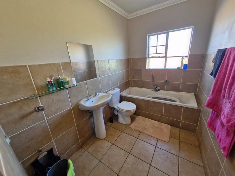 3 Bedroom Property for Sale in Annlin Gauteng