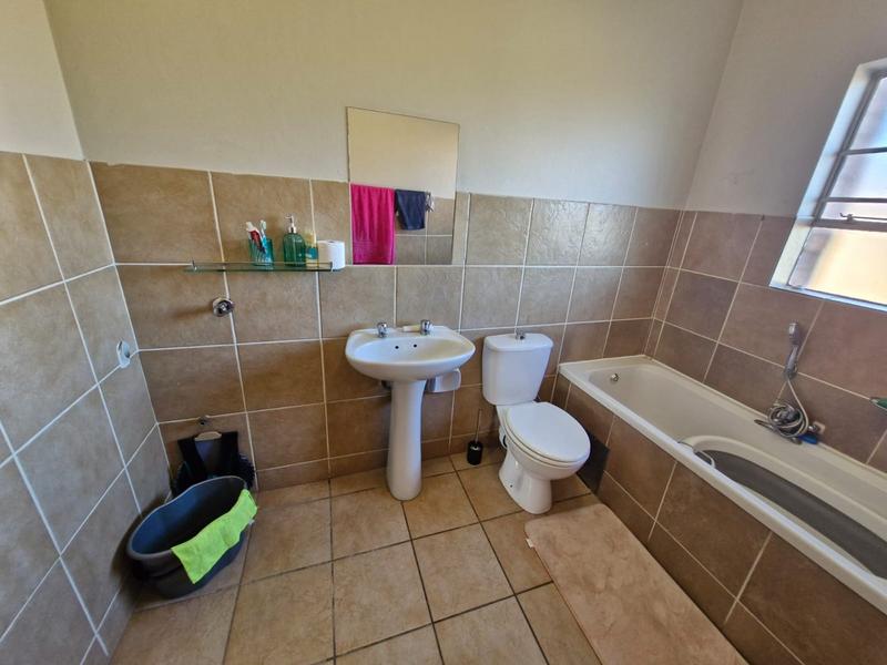 3 Bedroom Property for Sale in Annlin Gauteng