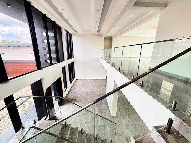 6 Bedroom Property for Sale in Copperleaf Estate Gauteng