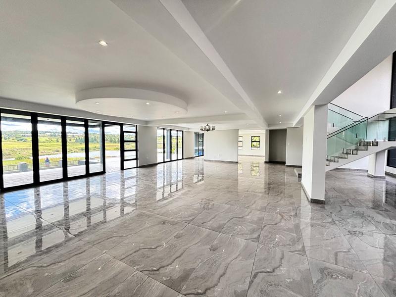 6 Bedroom Property for Sale in Copperleaf Estate Gauteng