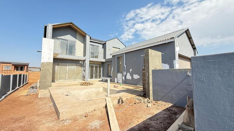 4 Bedroom Property for Sale in Fountainbrook Estate Gauteng