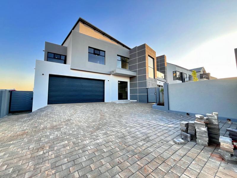 4 Bedroom Property for Sale in Fountainbrook Estate Gauteng