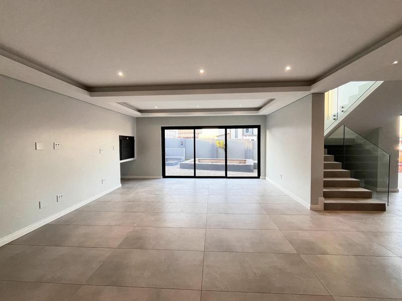 4 Bedroom Property for Sale in Fountainbrook Estate Gauteng