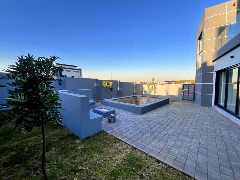 4 Bedroom Property for Sale in Fountainbrook Estate Gauteng