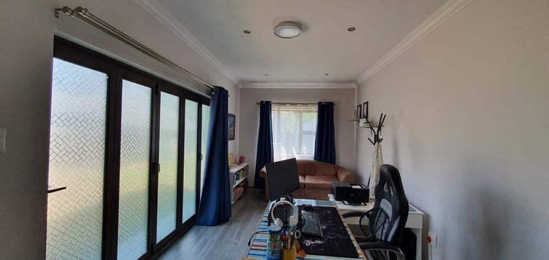5 Bedroom Property for Sale in Atlasville Gauteng