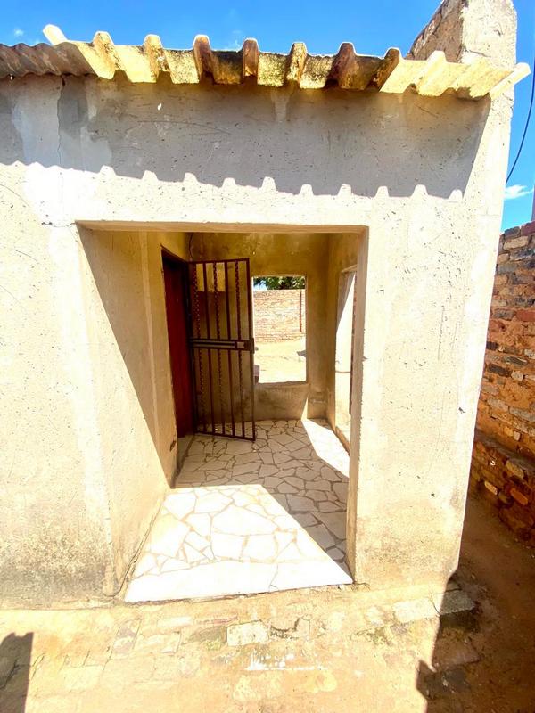 4 Bedroom Property for Sale in Bram Fischerville Gauteng