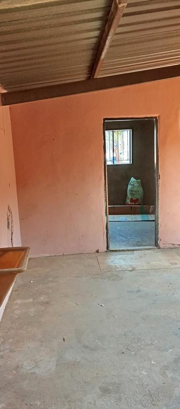 1 Bedroom Property for Sale in Tshepisong Gauteng