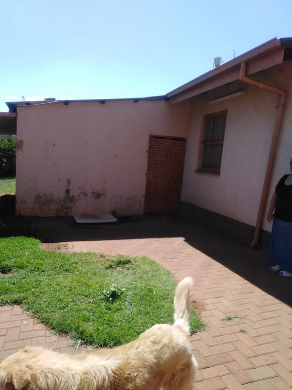 3 Bedroom Property for Sale in Lenasia South Gauteng