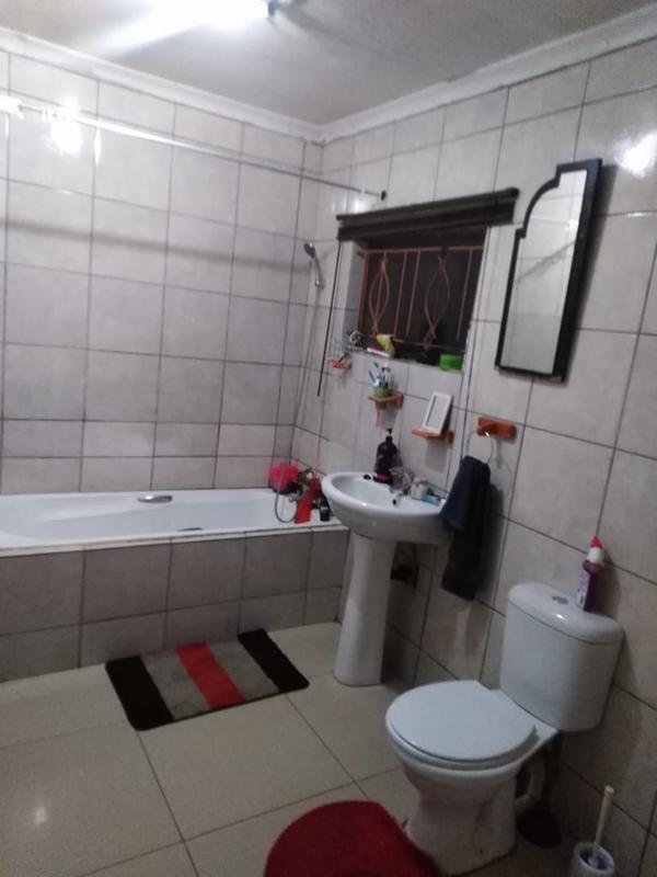 3 Bedroom Property for Sale in Lenasia South Gauteng