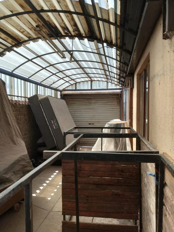 2 Bedroom Property for Sale in Protea Glen Gauteng